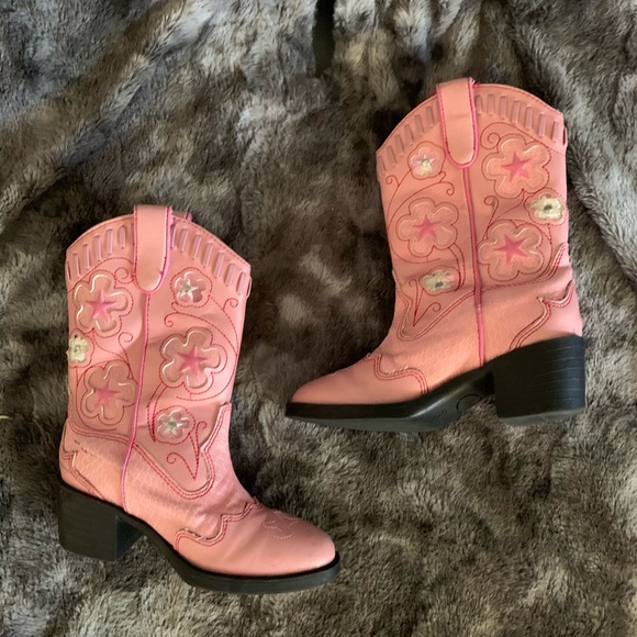 little girl pink cowboy boots